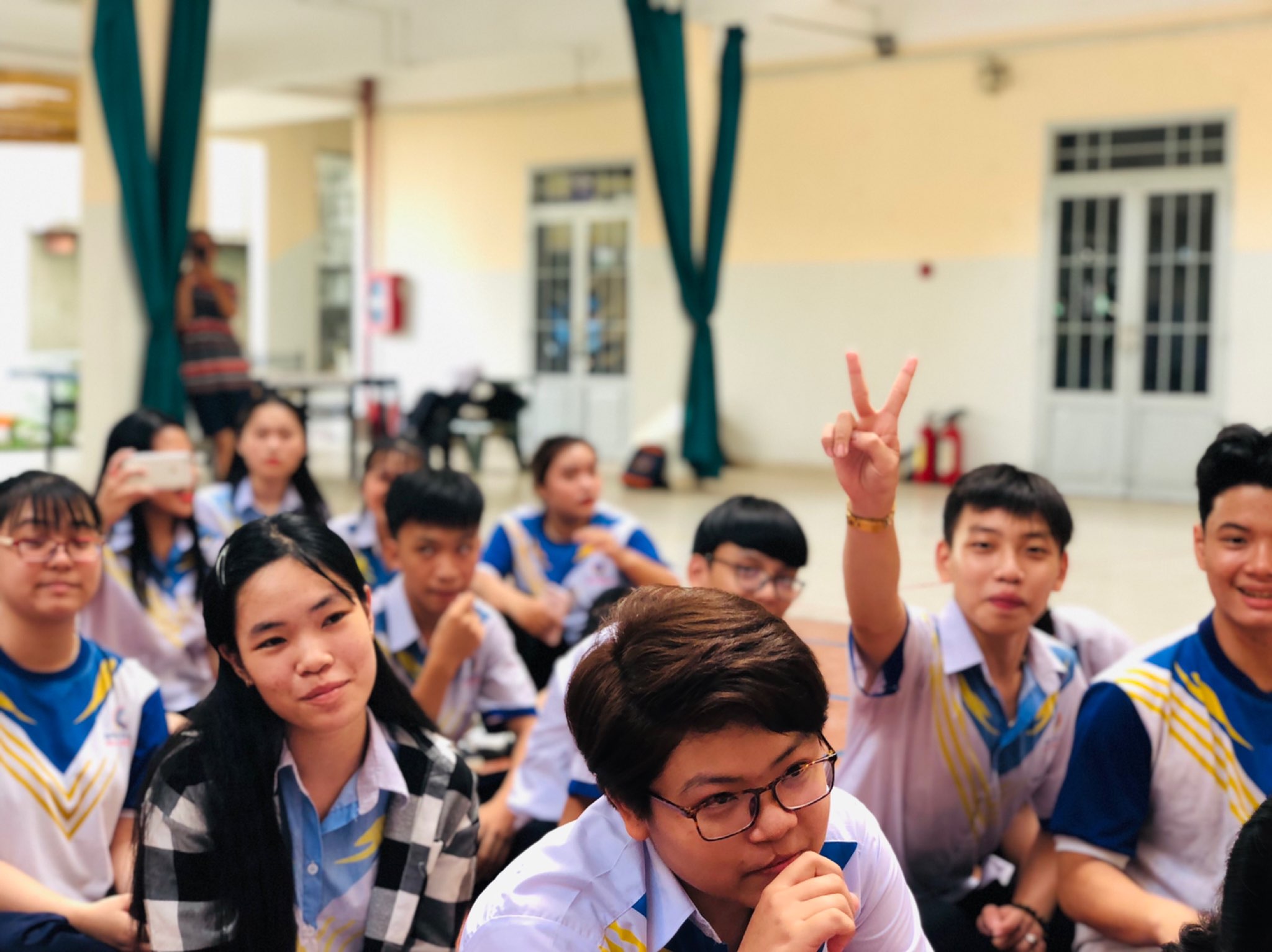 Học sinh Trường Ngọc Viễn Đông hân hoan chào đón 2 tân học sinh Quốc Linh và Quỳnh Nhi