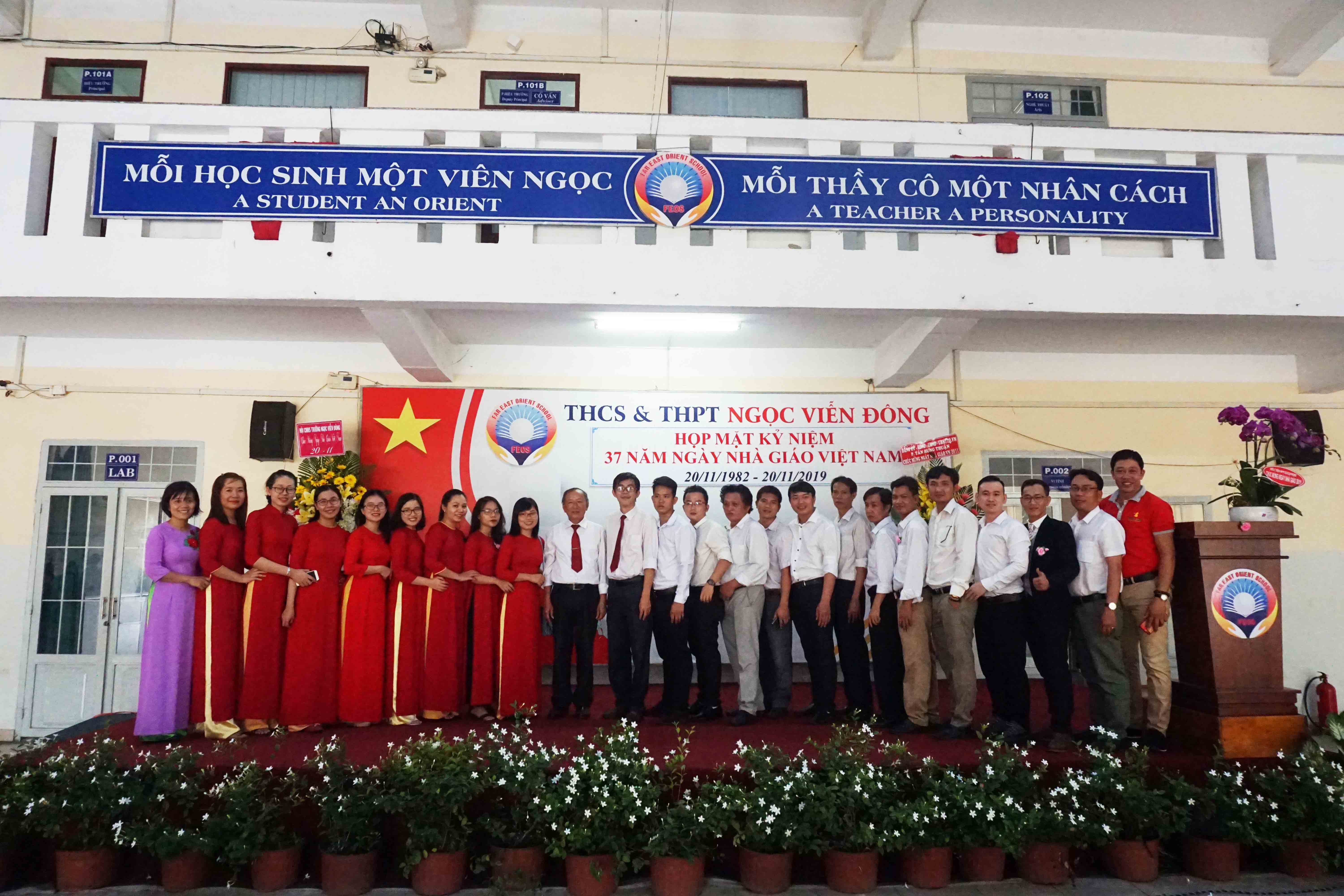 Meeting kỷ niệm 37 năm ngày Nhà giáo Việt Nam 20/11/2019 trường THCS và THPT Ngọc Viễn Đông